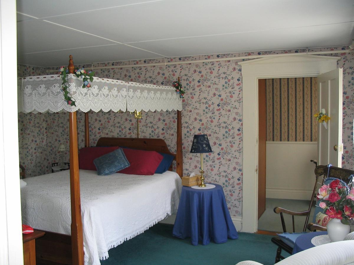 Old Red Inn & Cottages North Conway Bilik gambar